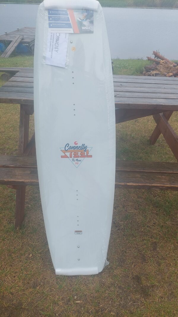 Connelly STEEL 141 Wakeboard